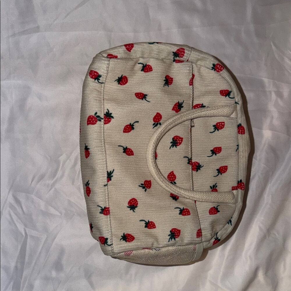 Strawberry Print Insulated Food Storage Bag